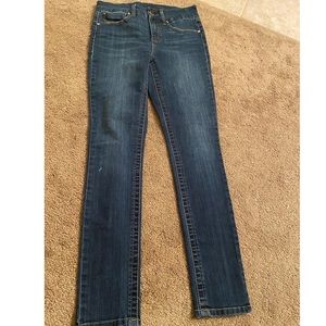 Seven7 skinny high rise tummy less jeans.
